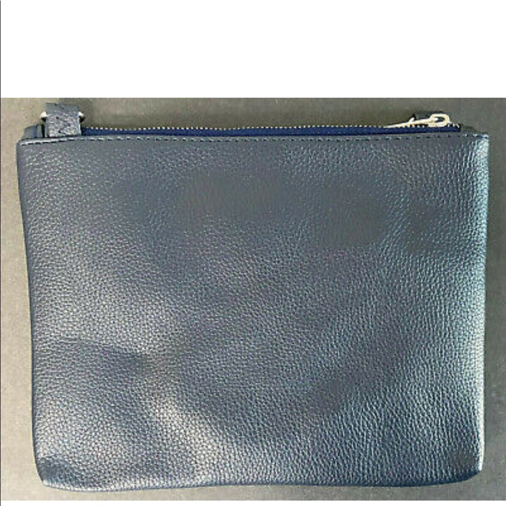 Navy Blue New York Yankees Women’s Purse; Pocket Book Bag Handbag 9”w x 7”H NWOT - Picture 6 of 9